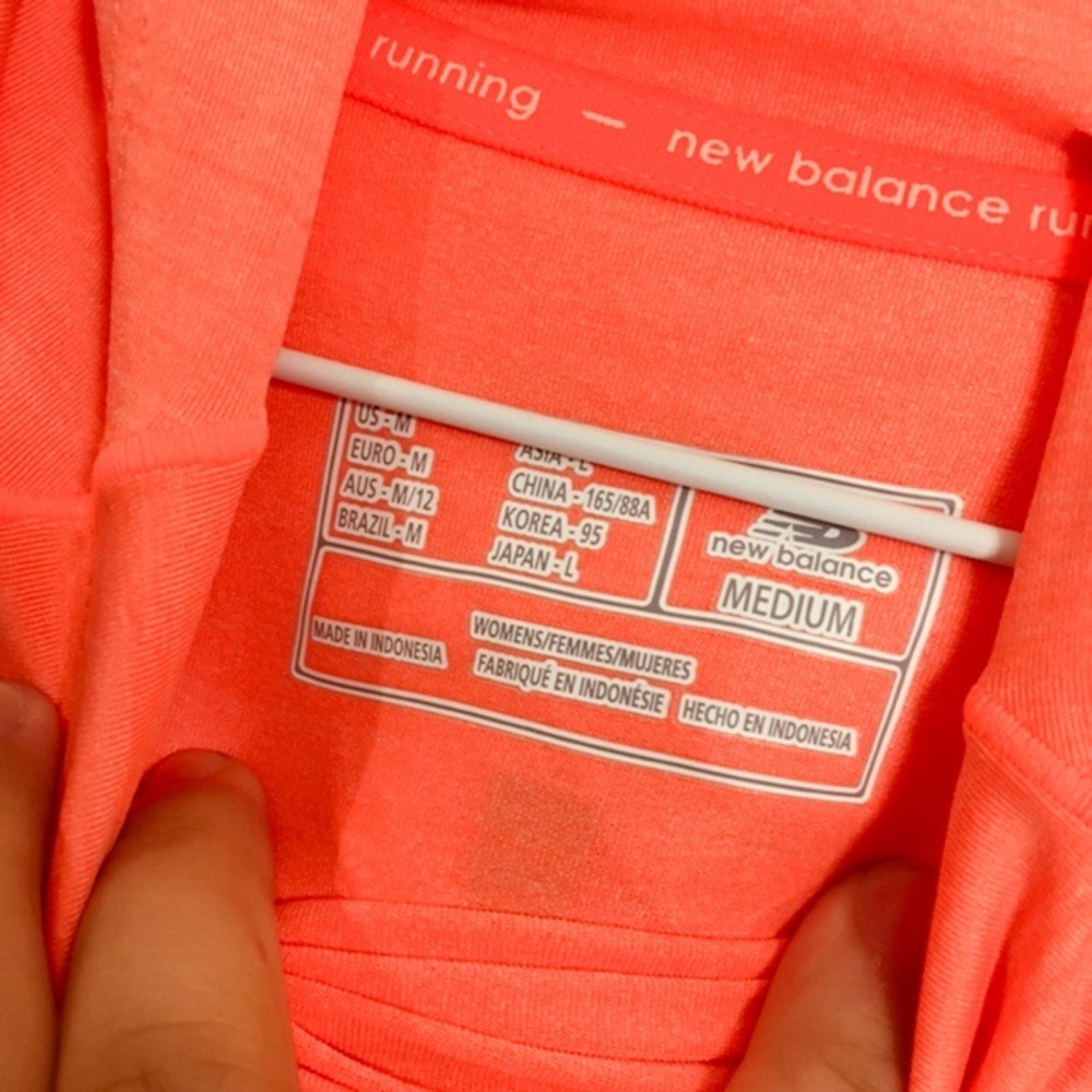 Last one!new New Balance UPF 40+ running top - Picture 5 of 8